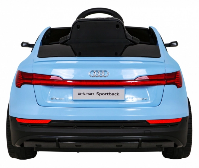 Audi E-Tron Sportback pentru copii + Pilot + tracțiune 4x4 + pornire lentă + radio MP3 + LED – Modrá