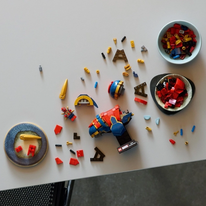 Kolekcionářská Poprsí Iron Spider-Mana LEGO Super Heroes
