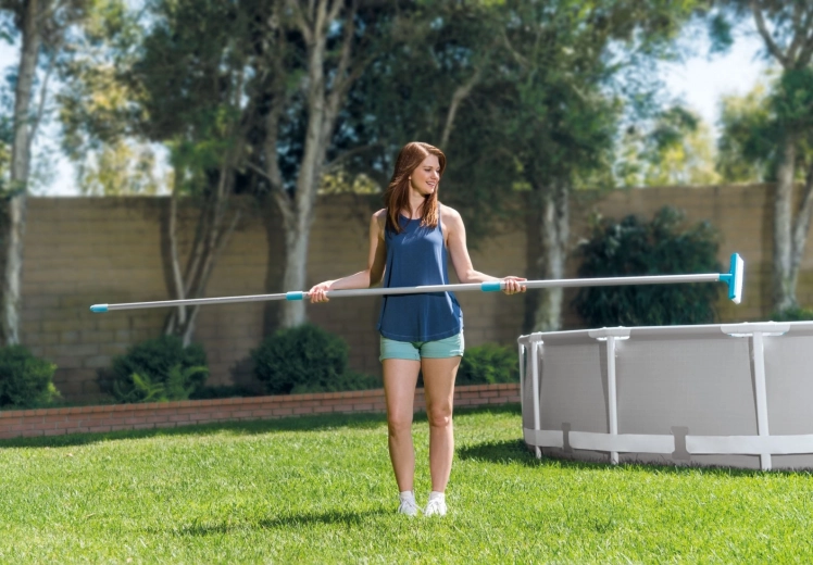 Kartáč na stěny a dno