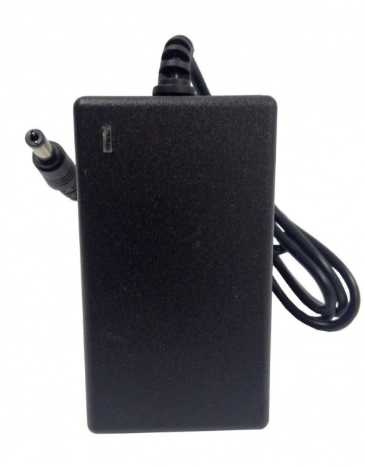 Nabíječka baterií 12V 1500mA