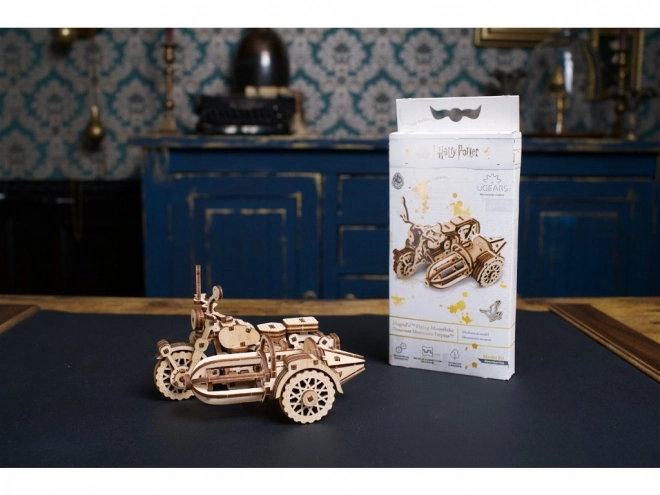 Dřevěné mechanické puzzle vojenský nákladní vůz