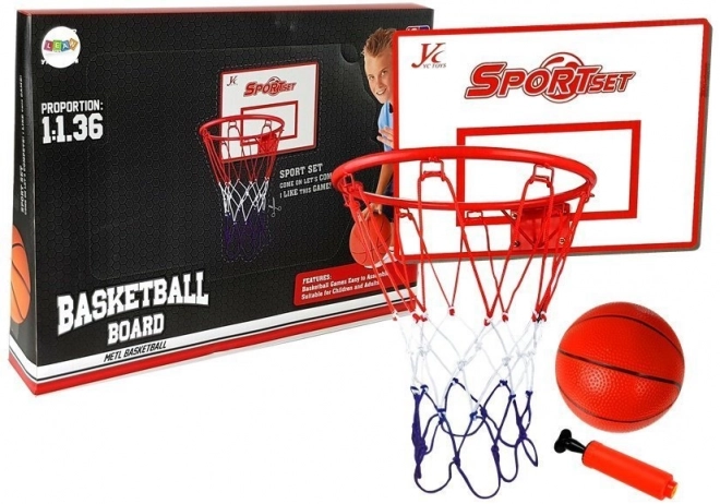 Závěsný basketbalový koš s míčem
