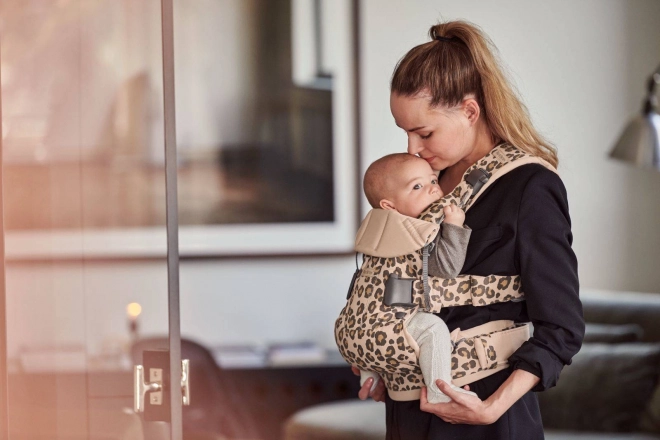 Dětské nosítko BABYBJORN ONE, Béžová/Leopardí – Leopardí