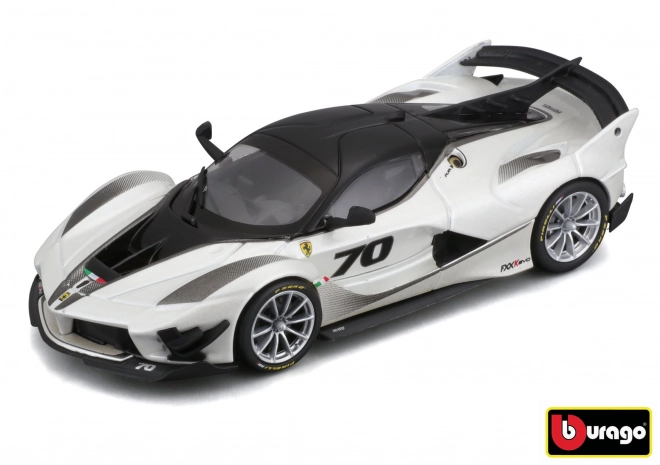 Kovový model Ferrari FXX-K EVO 2017 bílý/černý