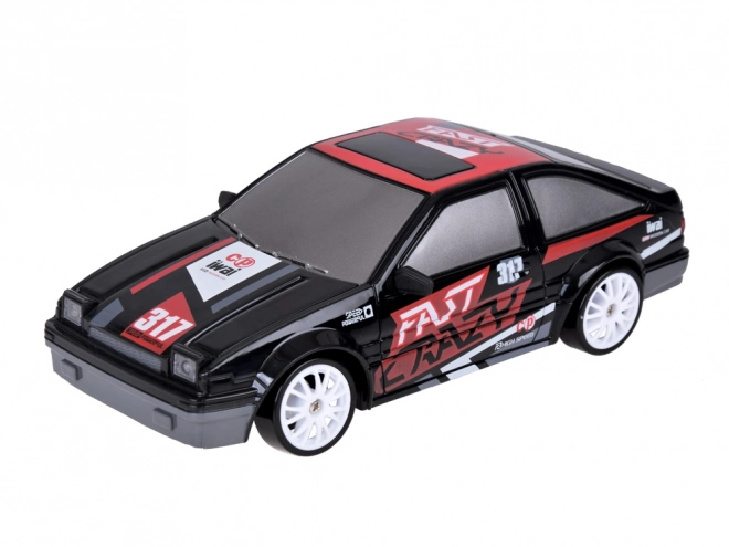 Závodní auto na dálkové ovládání pro drift