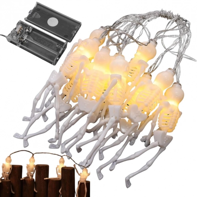 Led girlanda s kostlivci na Halloween