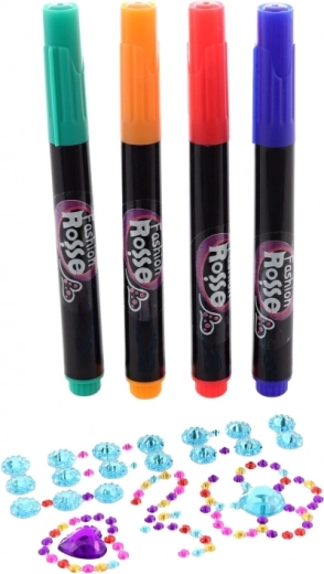 Barevné fixy a třpytivé kamínky