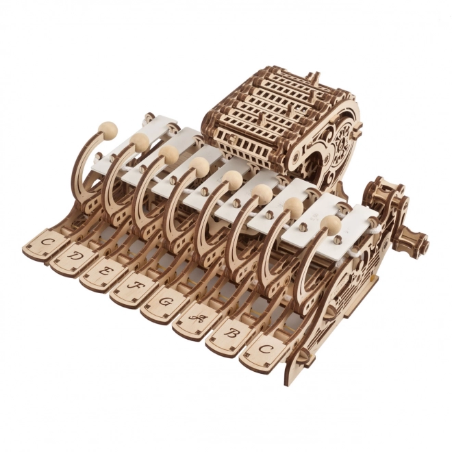 Ugears dřevěný mechanický model hudebního nástroje Celesta