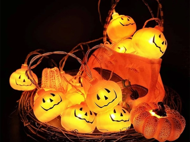 Světelná dekorace Dýňová girlanda na Halloween
