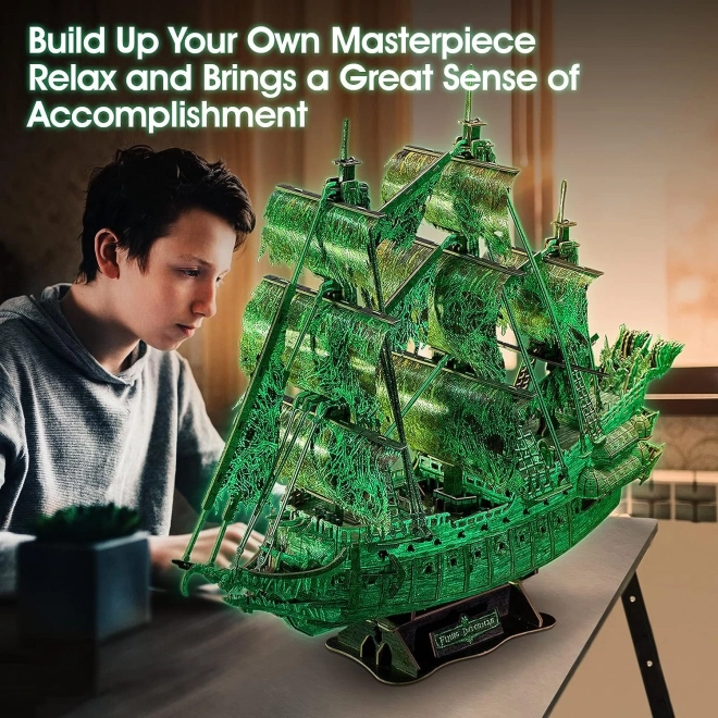 CubicFun 3D puzzle plachetnice Bludný Holanďan svítící ve tmě