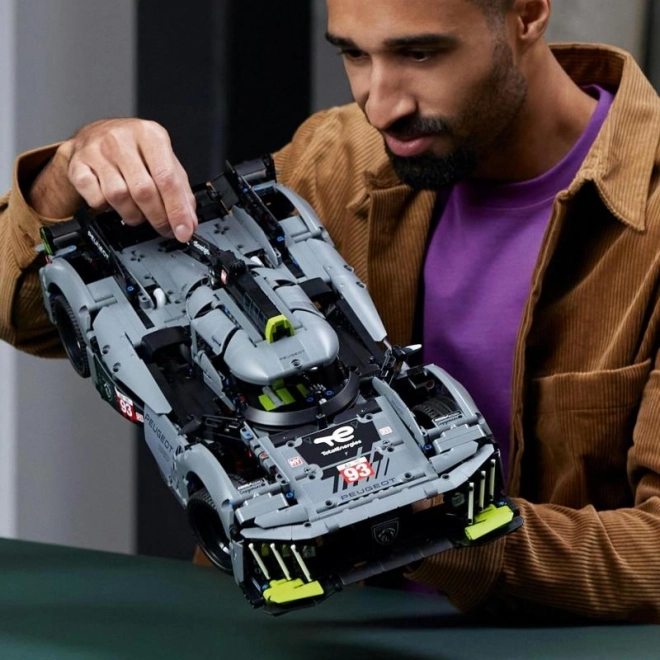 LEGO Technic 42156 Peugeot 9X8 24H Le Mans Hybrid Hypercar