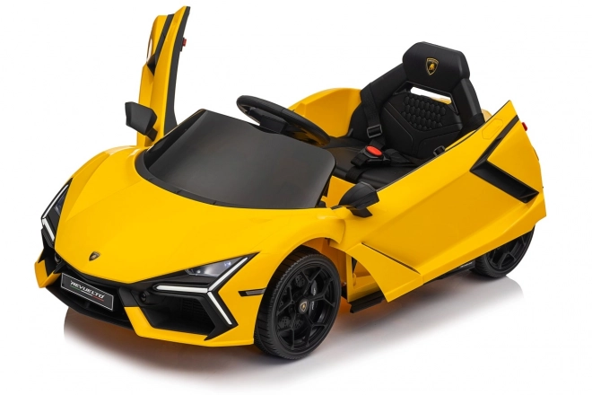 Auto Lamborghini Revuelto žluté
