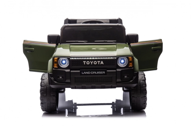 Elektrický vůz Toyota Land Cruiser Prado zelený