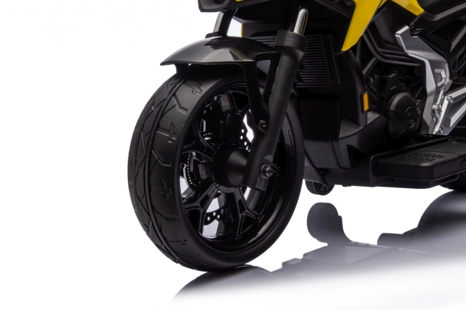 Motocykl Honda NC750X žlutý