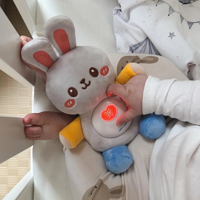 Interaktivní plyšák králíček pro miminka s melodií a světlem