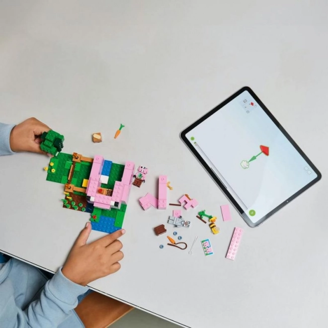 LEGO® Minecraft® 21268 Domeček Prasátka