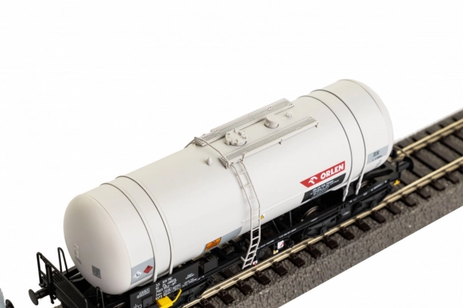 Sada 2 cisternových vozů 406Ra Orlen VI PKP