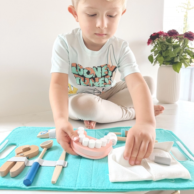 Sada malého zubaře ve kufříku od TOOKY TOY
