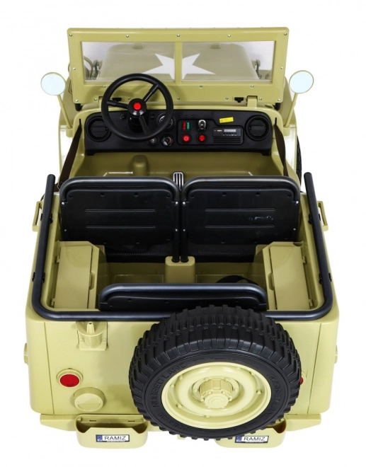 Retro vojenské auto pro děti s 4x4 pohonem, místem pro 3 a EVA kola