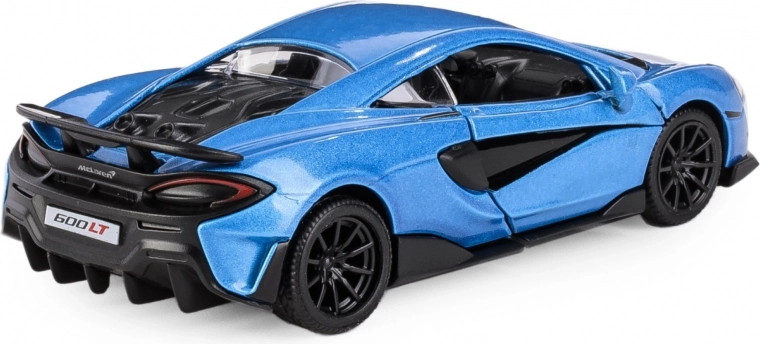 Kovová karoserie a gumové pneumatiky