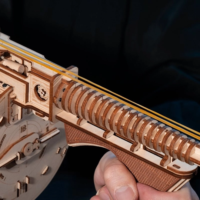 RoboTime 3D Dřevěné mechanické puzzle Samopal Thompson
