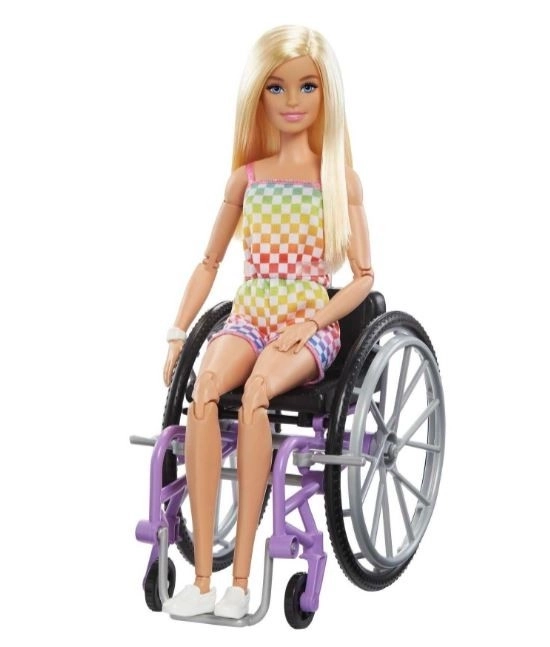 Barbie Fashionistas panenka na vozíku s kostkovaným oblečením