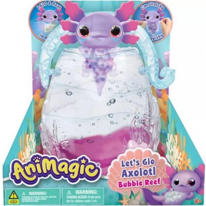 Svítící axolotl v akváriu