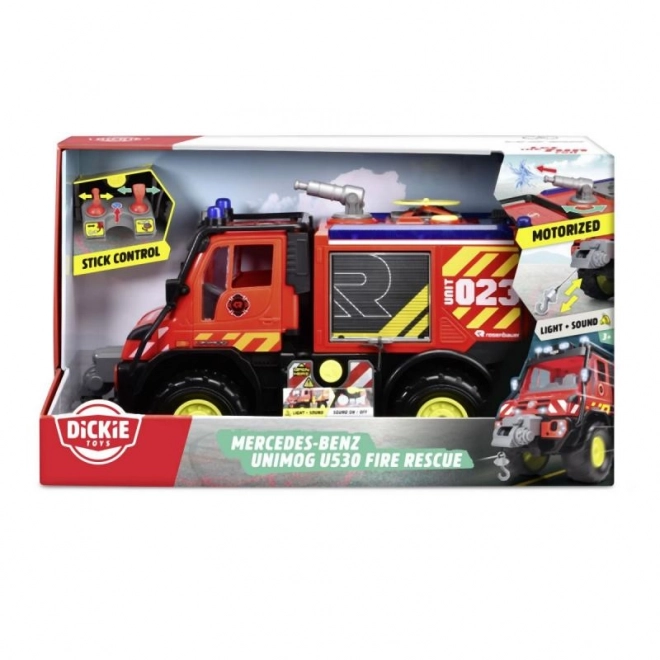 Hasičské auto Mercedes-Benz Unimog U530 s efekty