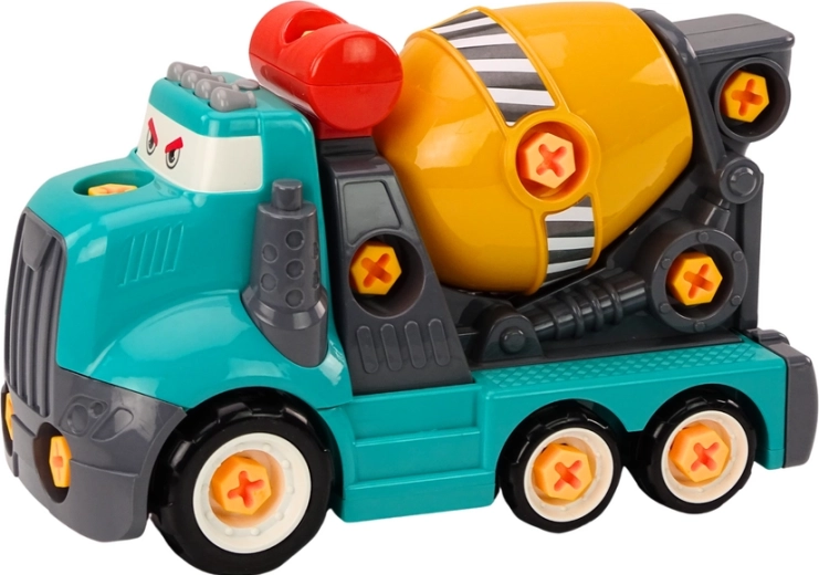 Otáčivý míchací buben při jízdě