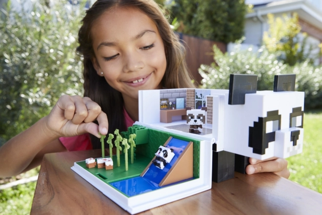 Sada figurek Minecraft domeček na hraní s pandou + 2 figurky