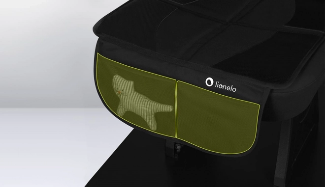Ochranná podložka pod autosedačku Lionelo Sikker Black Carbon
