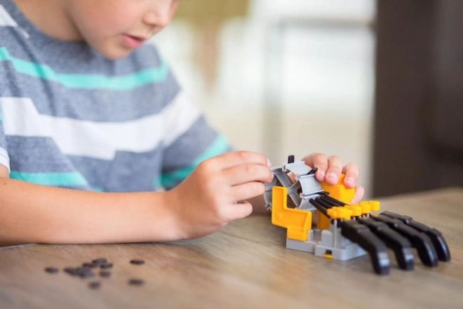 Postav a ovládej vlastní robotickou ruku