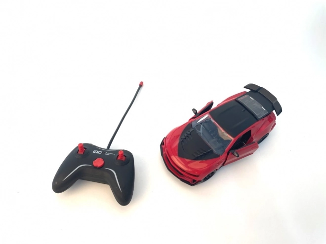RC sportovní auto v měřítku 1:18