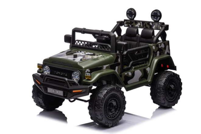 Realistický design TOYOTA s maskáčovým stylem