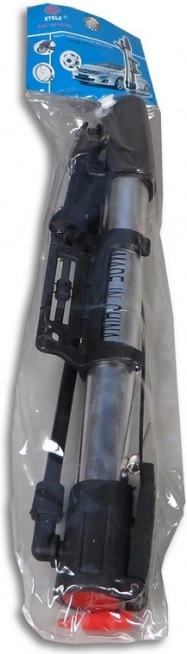 Kompaktní stříbrná cyklistická pumpa MADE