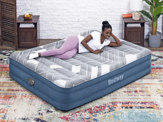 Pohodlná matrace Bestway 2s Queen 203x152x36cm s vestavěným čerpadlem 6712Y