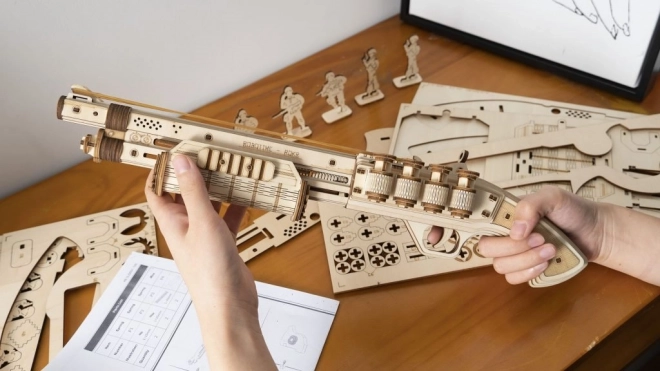 RoboTime 3D dřevěné mechanické puzzle Brokovnice Terminátor