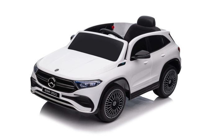 Elektrické auto Mercedes Benz EQA 250 bílé
