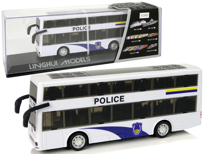 Policejní dvoupatrový bílý autobus se zvukem tahu
