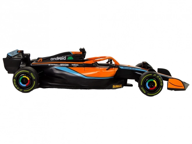 R/C závodní auto McLaren F1 1:18 oranžová