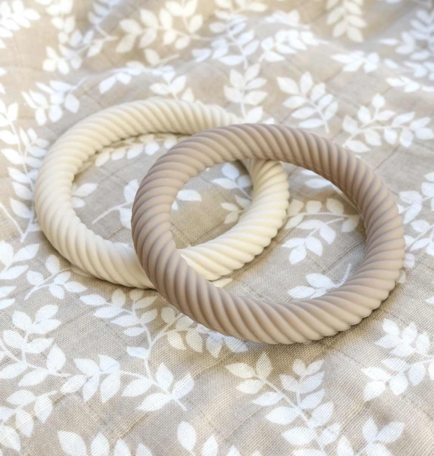 A Little Lovely Company Silikonová kousátka s listy 2 kusy – Taupe