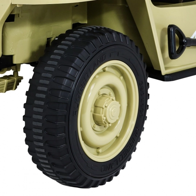 Retro vojenské auto pro děti s 4x4 pohonem, místem pro 3 a EVA kola