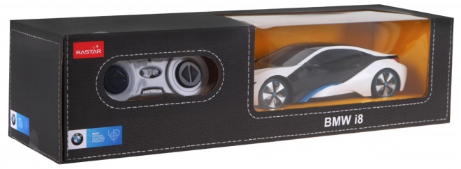 BMW i8 white RASTAR model 1:24 Auto na dálkové ovládání + 2,4 GHz dálkové ovládání