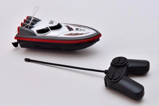 R/C motorový člun