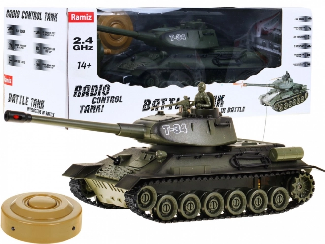 Dálkově ovládaný tank T-34 pro děti 3+ Zelený střílející model 1:28 + Velká tanková bitva + zvuky Světla