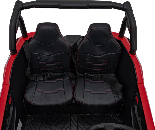 Dvojité sedadlo z ekokůže s bezpečnostními pásy