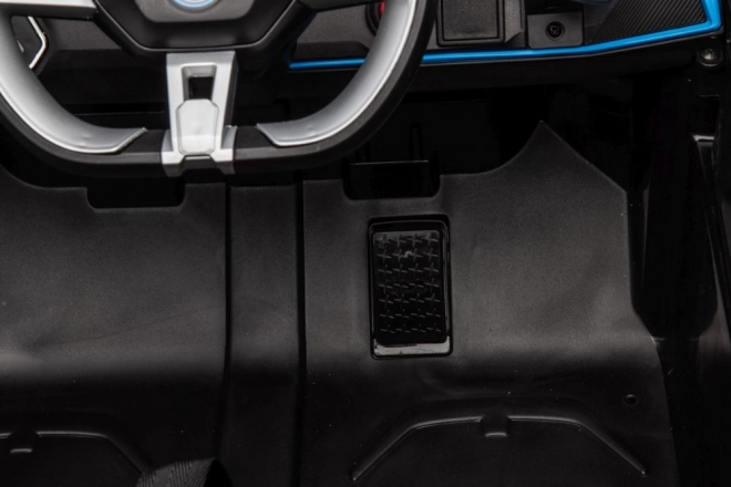Elektrické autíčko BMW i4 4x4 černé
