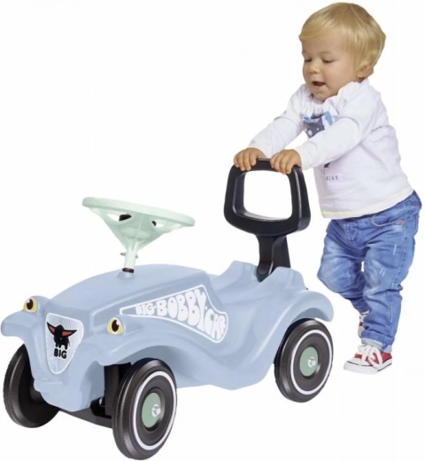 Opěrka a madlo pro první krůčky