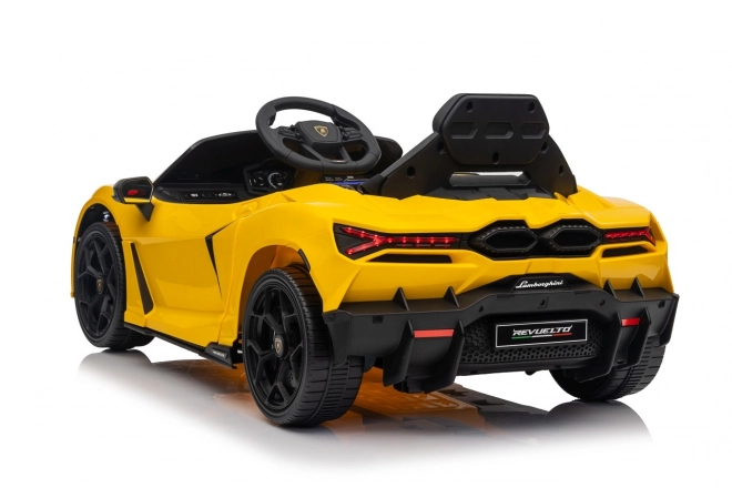 Auto Lamborghini Revuelto žluté