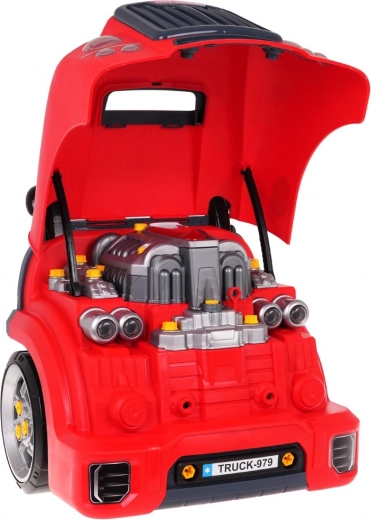 Otevírací kapota a rozebíratelný motor